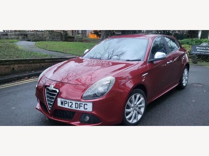 Alfa Romeo Giulietta 2.0 JTDM-2 Veloce Euro 5 (s/s) 5dr