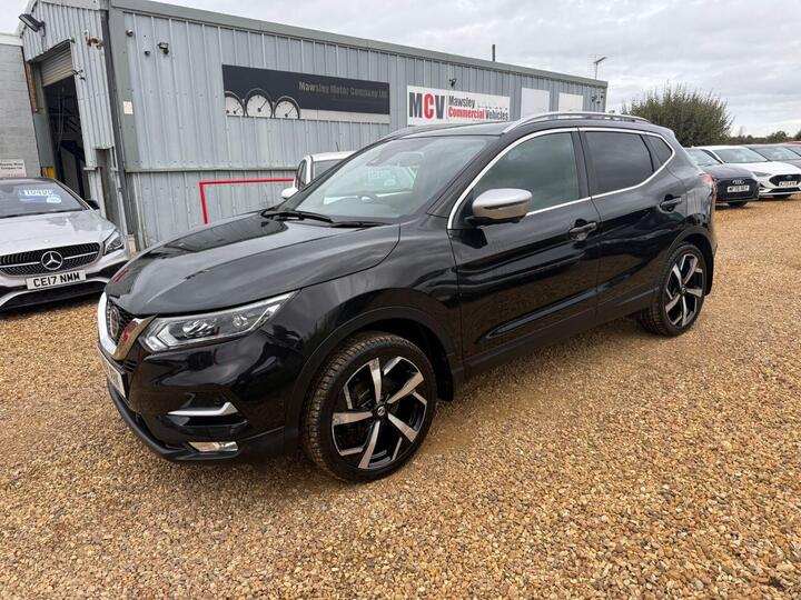 Nissan QASHQAI 1.3 DIG-T Tekna+ Euro 6 (s/s) 5dr