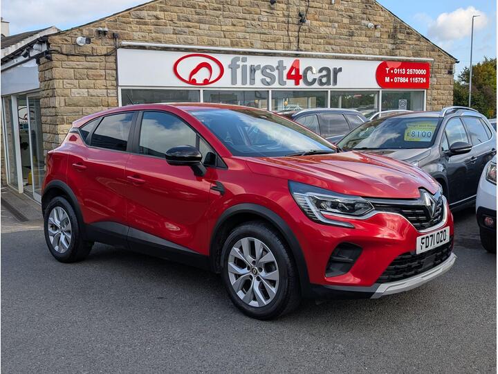 Renault Captur 1.0 TCe Iconic Euro 6 (s/s) 5dr Renault Captur 1.0 TCe Iconic Euro 6 (s/s) 5dr