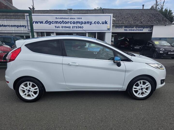 Ford Fiesta 1.25 Zetec White Edition Euro 6 3dr