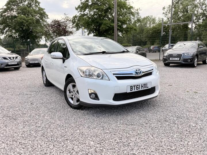 Toyota Auris 1.8 VVT-h T4 CVT Euro 5 (s/s) 5dr