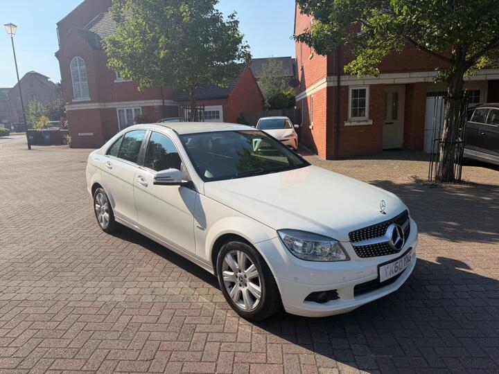 Mercedes-Benz C Class 2.1 C200 CDI BlueEfficiency Executive SE Auto Euro 5 4dr