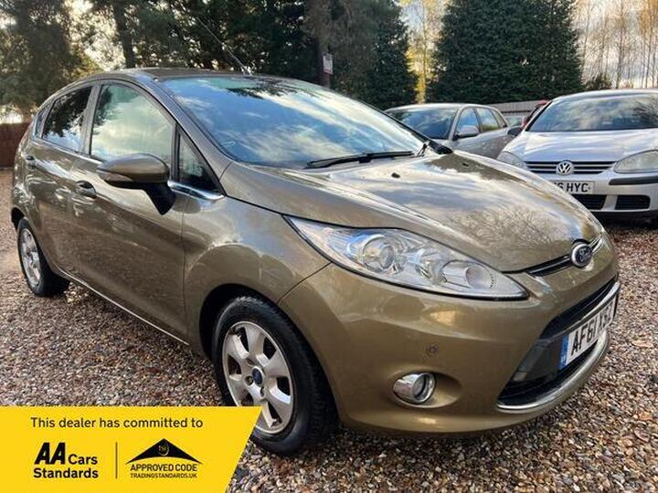 Ford Fiesta 1.6 TDCi ECOnetic DPF Titanium 5dr Ford Fiesta 1.6 TDCi ECOnetic DPF Titanium 5dr
