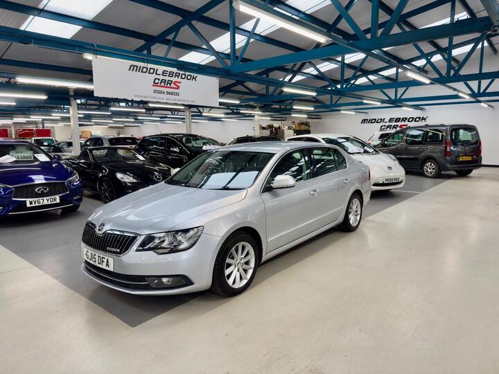 Skoda Superb 1.6 TDI SE GreenLine III Euro 5 (s/s) 5dr