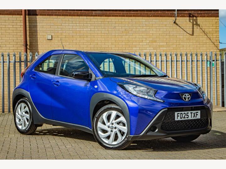 Toyota Aygo X 1.0 VVT-i Pure X-shift Euro 6 (s/s) 5dr