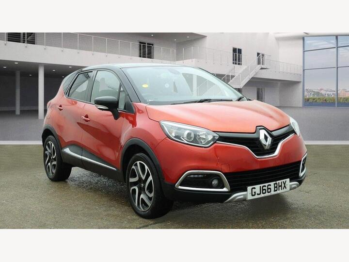 Renault Captur 1.2 TCe ENERGY Signature Nav Auto Euro 6 (s/s) 5dr