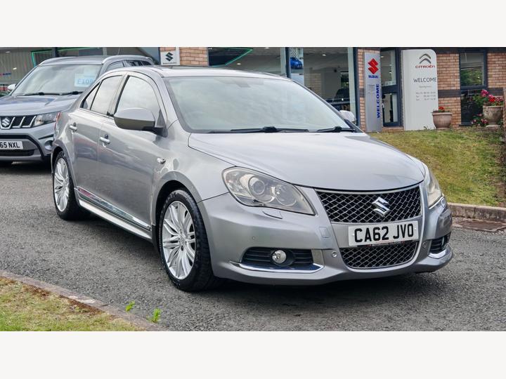Suzuki Kizashi 2.4 16V Sport CVT 4WD Euro 5 4dr Suzuki Kizashi 2.4 16V Sport CVT 4WD Euro 5 4dr