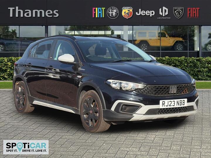 Fiat Tipo Cross 1.5 FireFly Turbo MHEV Garmin DCT Euro 6 (s/s) 5dr
