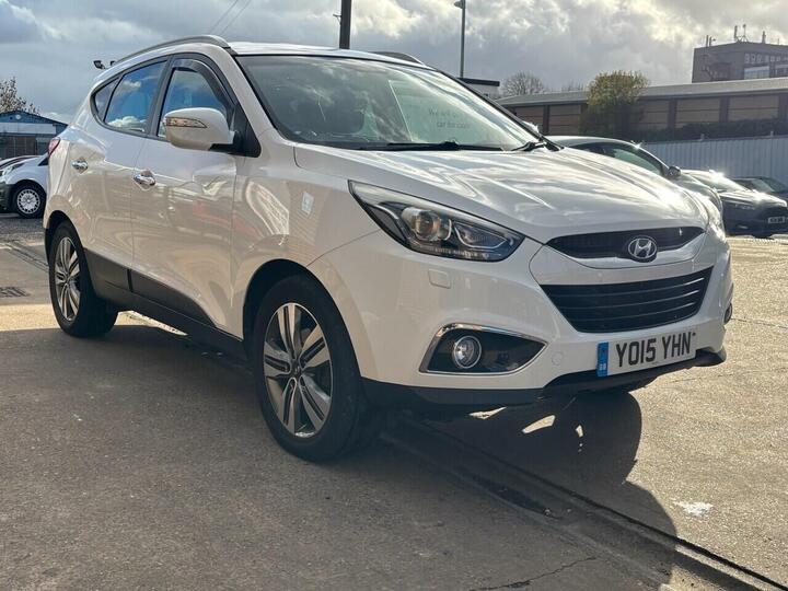 Hyundai IX35 2.0 CRDi Premium 4WD Euro 5 5dr Hyundai IX35 2.0 CRDi Premium 4WD Euro 5 5dr