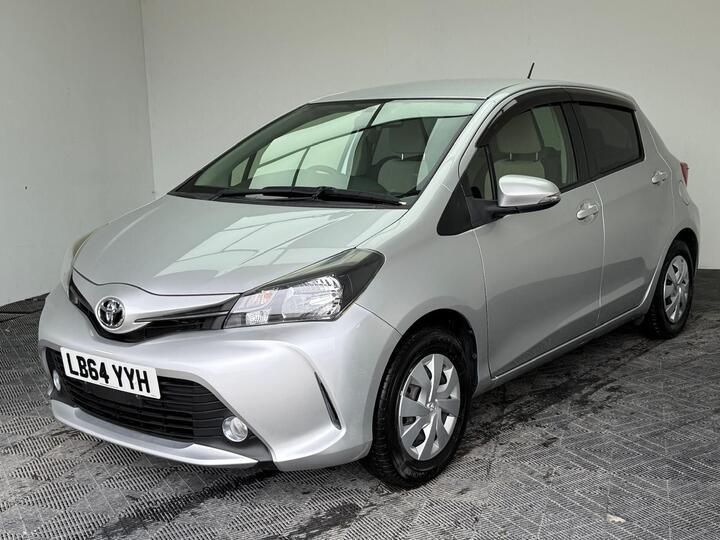 Toyota Yaris 1.33 Dual VVT-i Icon Multidrive S Euro 5 5dr Euro 5