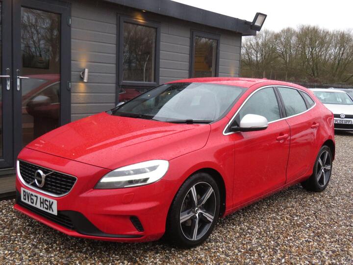 Volvo V40 2.0 D2 R-Design Nav Plus Euro 6 (s/s) 5dr