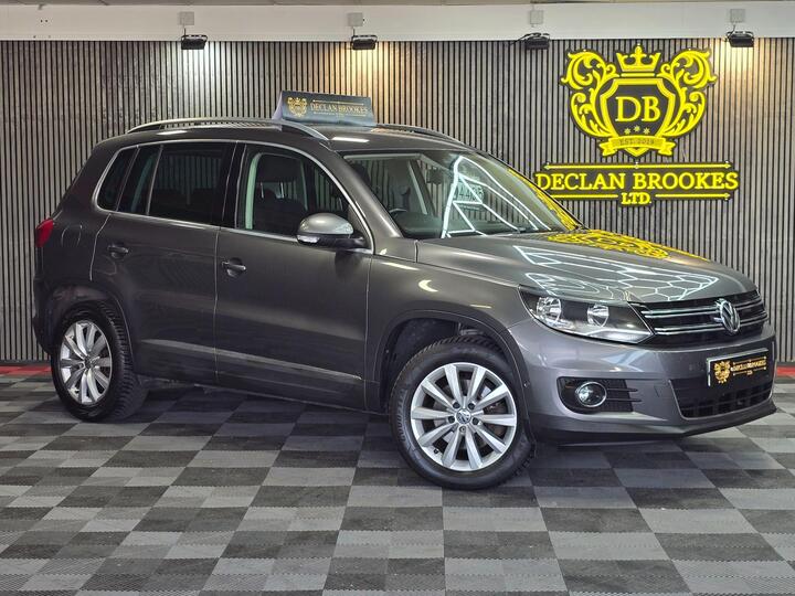 Volkswagen Tiguan 2.0 TDI BlueMotion Tech Match 4WD Euro 5 (s/s) 5dr