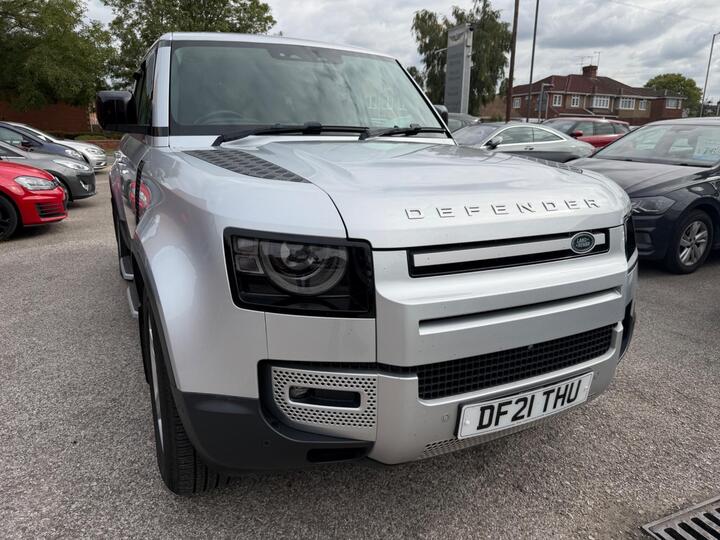 Land Rover Defender 110 2.0 SD4 SE Auto 4WD Euro 6 (s/s) 5dr