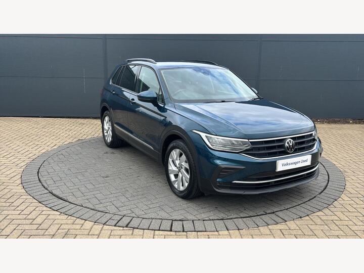 Volkswagen Tiguan 2.0 TDI Life Euro 6 (s/s) 5dr