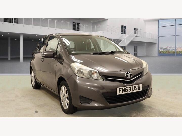 Toyota Yaris 1.33 Dual VVT-i TR Euro 5 5dr Toyota Yaris 1.33 Dual VVT-i TR Euro 5 5dr