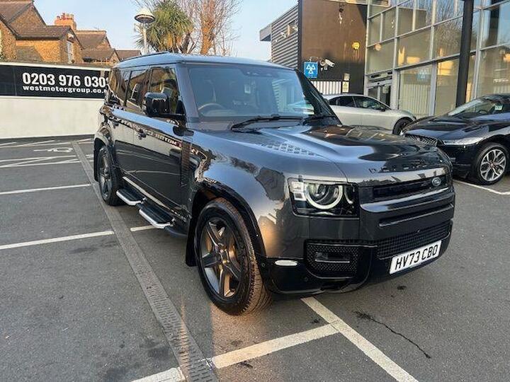 Land Rover DEFENDER 2.0 P400e 15.4kWh X-Dynamic HSE Auto 4WD Euro 6 (s/s) 5dr Land Rover DEFENDER 2.0 P400e 15.4kWh X-Dynamic HSE Auto 4WD Euro 6 (s/s) 5dr