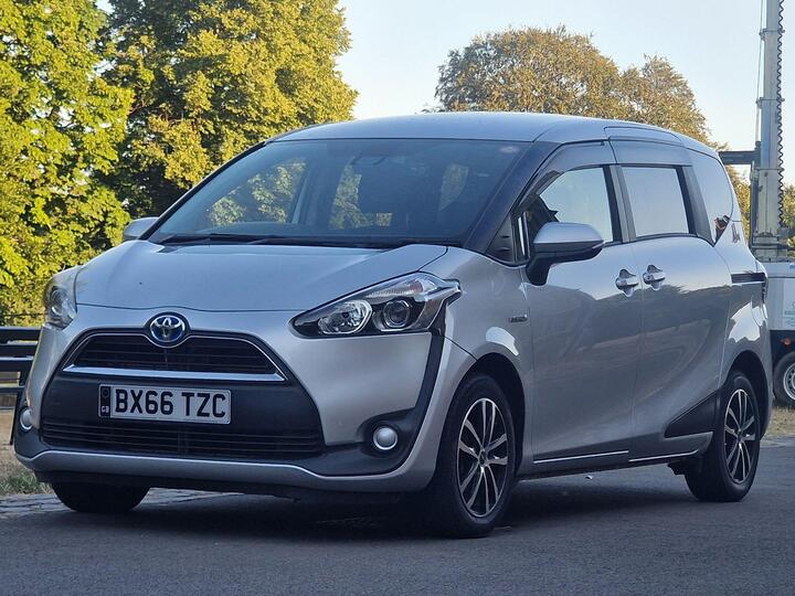 Toyota Sienta Hybrid Auto MPV UBER XL & 4 FAMILY