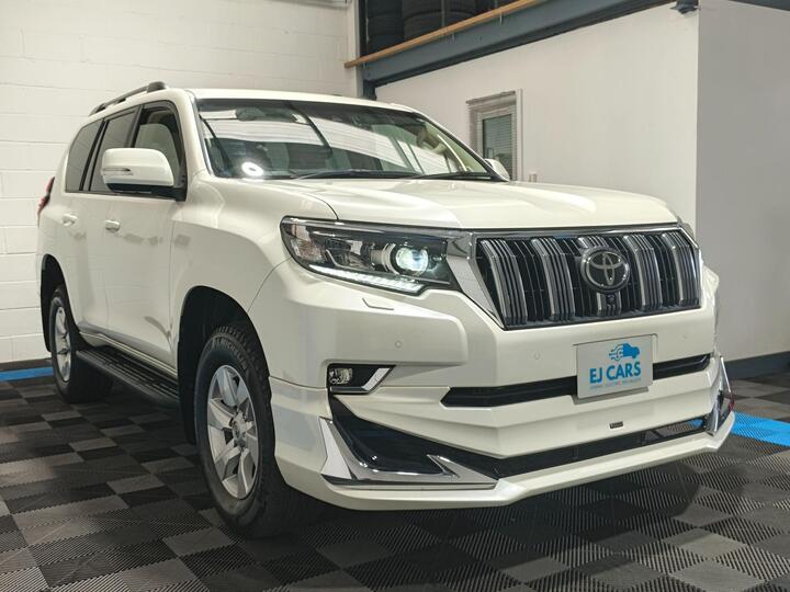 Toyota Land Cruiser 2.8D Invincible Auto 4WD Euro 6 (s/s) 5dr (7 Seat)