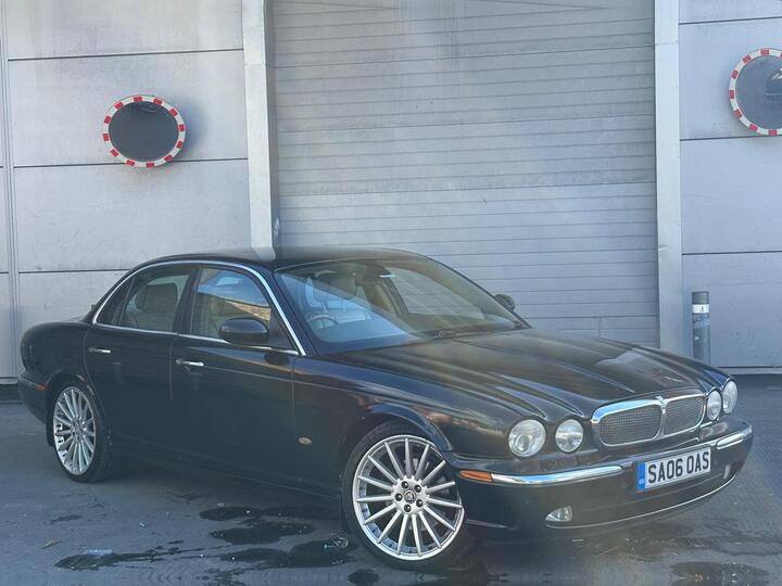 Jaguar XJ 2.7 TDVi Sovereign 4dr