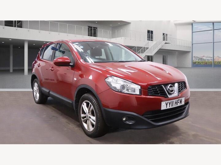 Nissan Qashqai 1.6 Acenta 2WD Euro 5 (s/s) 5dr Nissan Qashqai 1.6 Acenta 2WD Euro 5 (s/s) 5dr