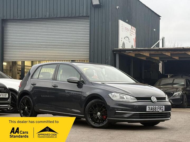 Volkswagen GOLF 1.6 TDI SE Nav DSG Euro 6 (s/s) 5dr