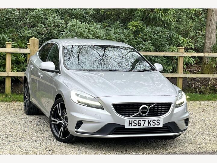 Volvo V40 1.5 T2 R-Design Pro Auto Euro 6 (s/s) 5dr