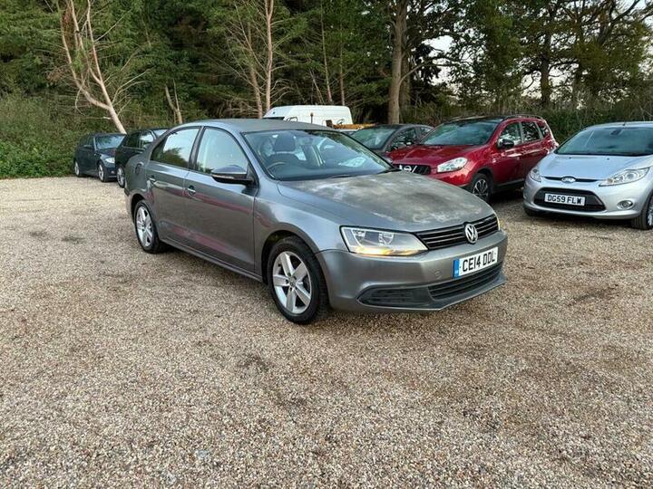 Volkswagen Jetta 1.6 TDI BlueMotion Tech SE Euro 5 (s/s) 4dr