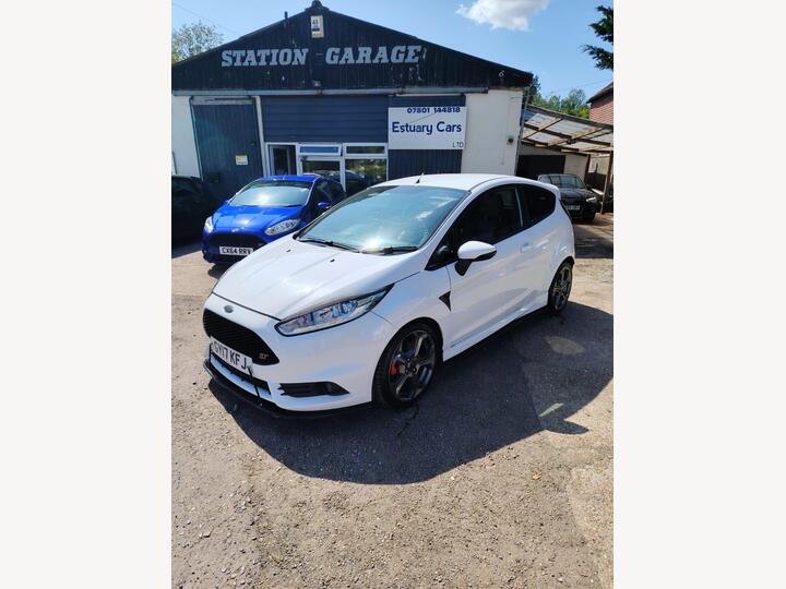 Ford Fiesta 1.6T EcoBoost ST-2 Euro 6 3dr