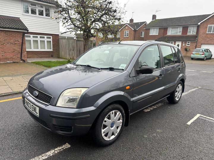 Ford Fusion 1.4 2 5dr