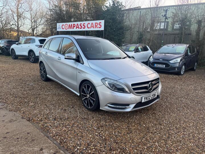 Mercedes-Benz B Class 1.8 B180 CDI BlueEfficiency Sport 7G-DCT Euro 5 (s/s) 5dr Mercedes-Benz B Class 1.8 B180 CDI BlueEfficiency Sport 7G-DCT Euro 5 (s/s) 5dr
