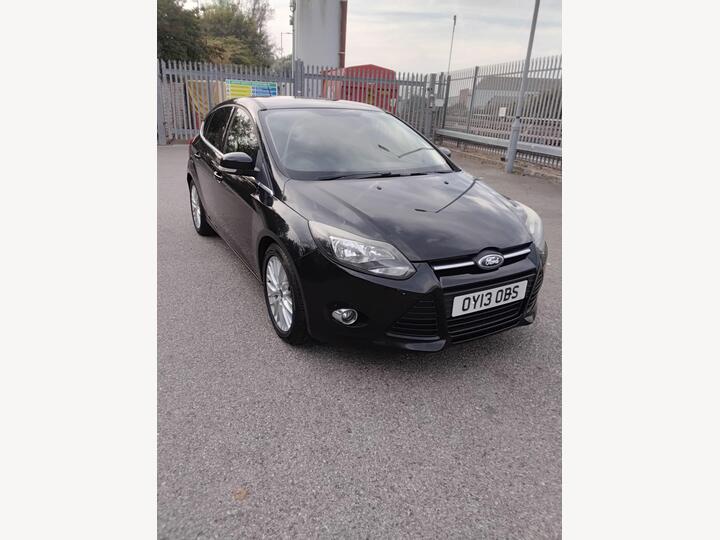 Ford Focus 1.0T EcoBoost Zetec Euro 5 (s/s) 5dr