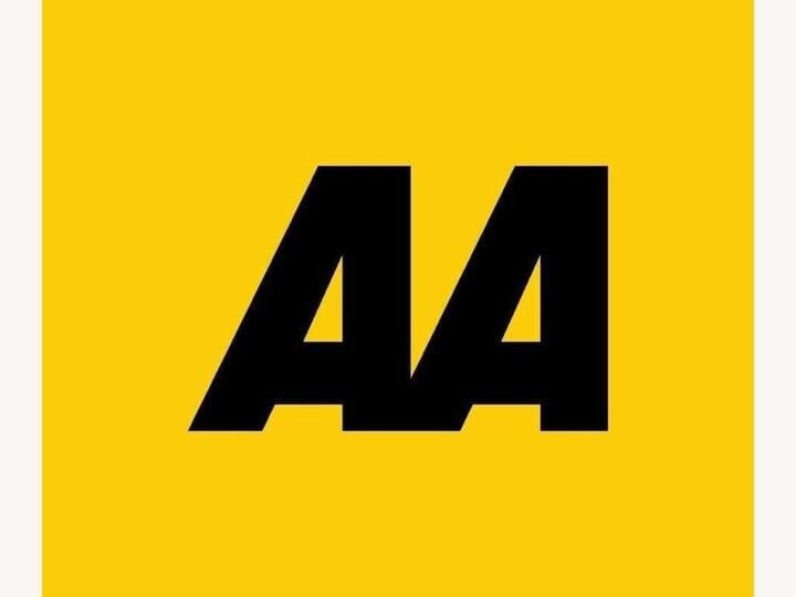 Land Rover Range Rover Velar 2.0 D240 SE Auto 4WD Euro 6 (s/s) 5dr