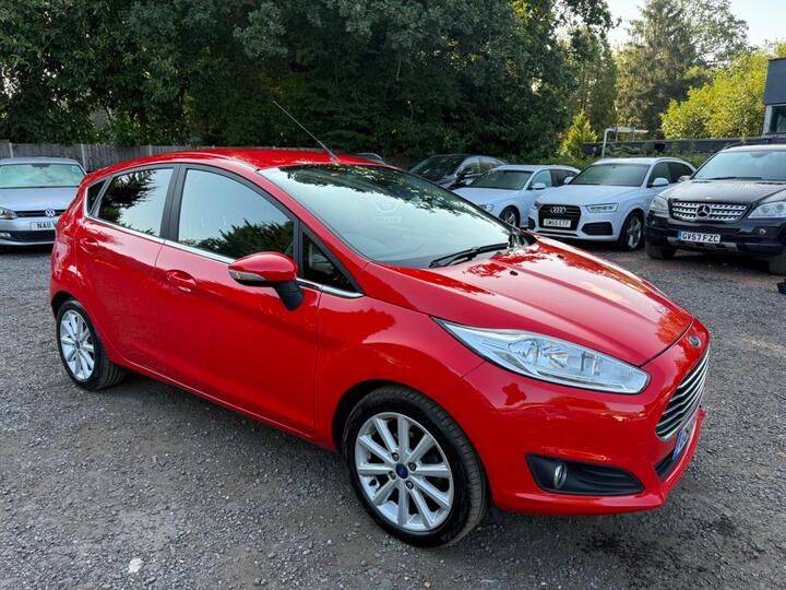 Ford Fiesta 1.0T EcoBoost Titanium Euro 6 (s/s) 5dr