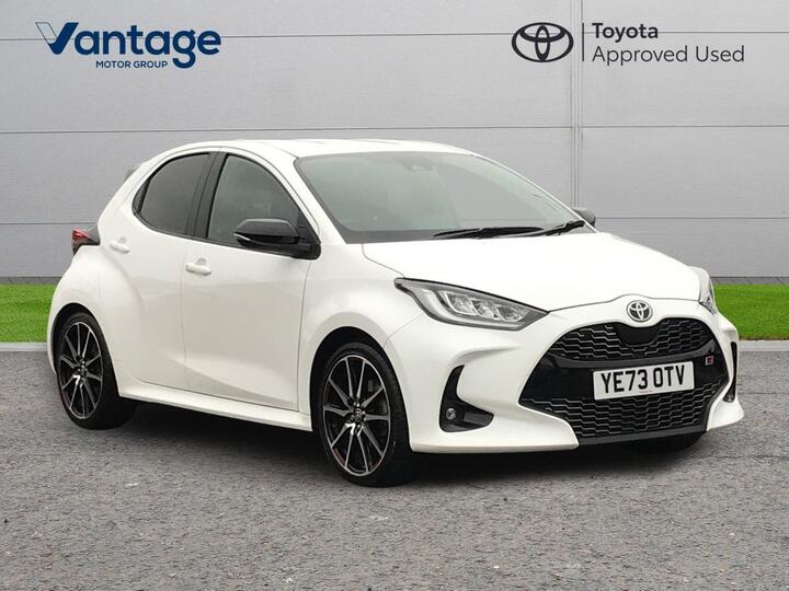 Toyota Yaris 1.5 VVT-h GR SPORT E-CVT Euro 6 (s/s) 5dr