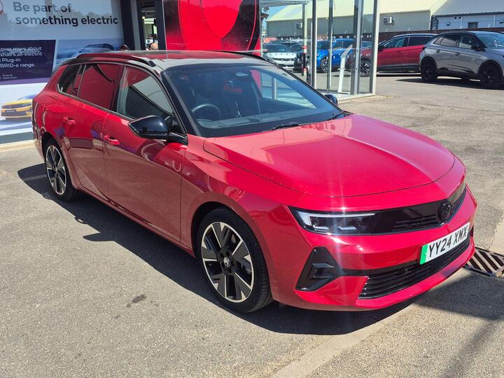 Vauxhall Astra Electric 54kWh Ultimate Sports Tourer Auto 5dr