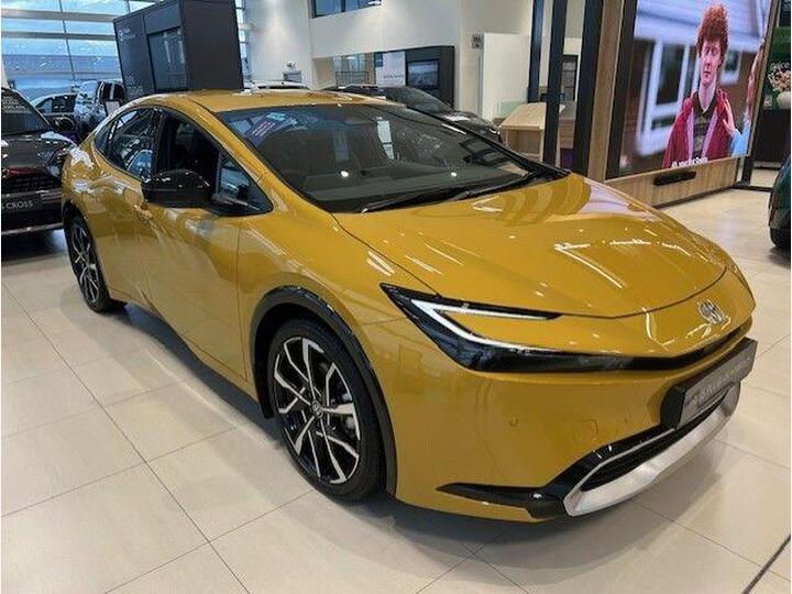 Toyota Prius 2.0 13.6kWh Excel CVT Euro 6 (s/s) 5dr Toyota Prius 2.0 13.6kWh Excel CVT Euro 6 (s/s) 5dr