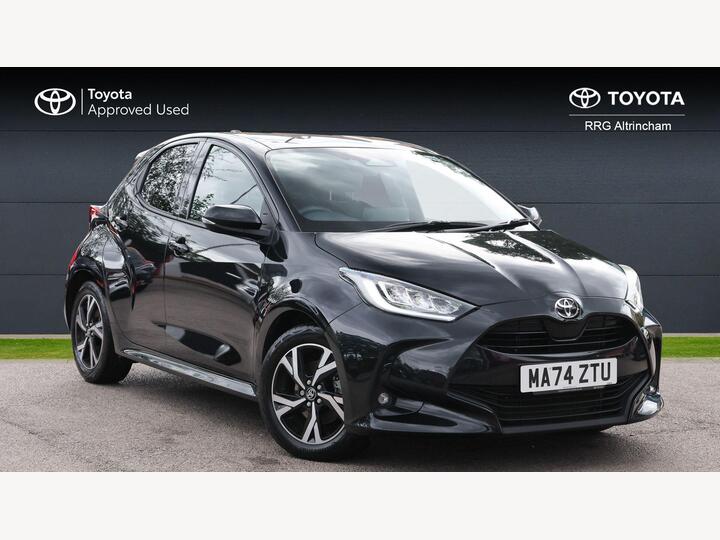 Toyota Yaris 1.5 VVT-h Design E-CVT Euro 6 (s/s) 5dr