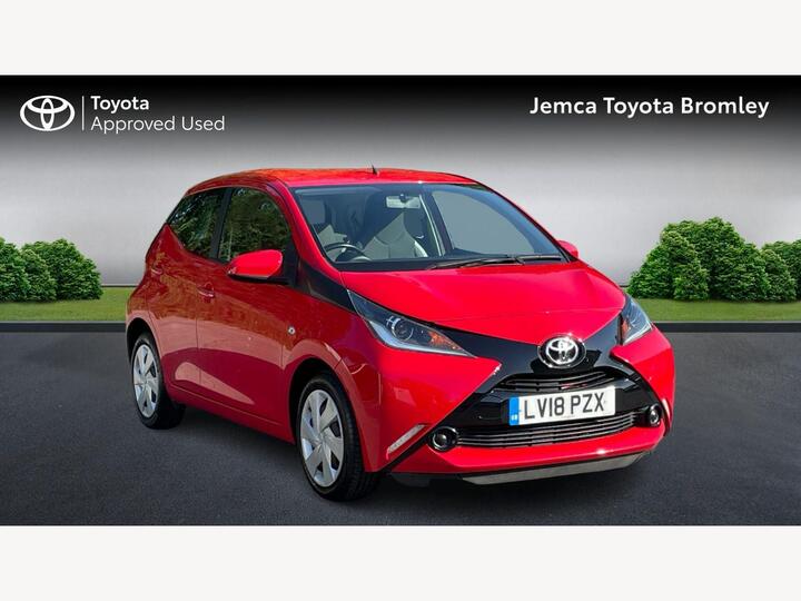 Toyota AYGO 1.0 VVT-i X-play X-shift Euro 6 5dr