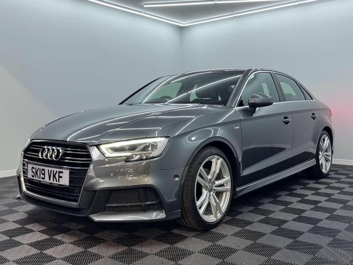 Audi A3 1.5 TFSI CoD 35 S Line Euro 6 (s/s) 4dr