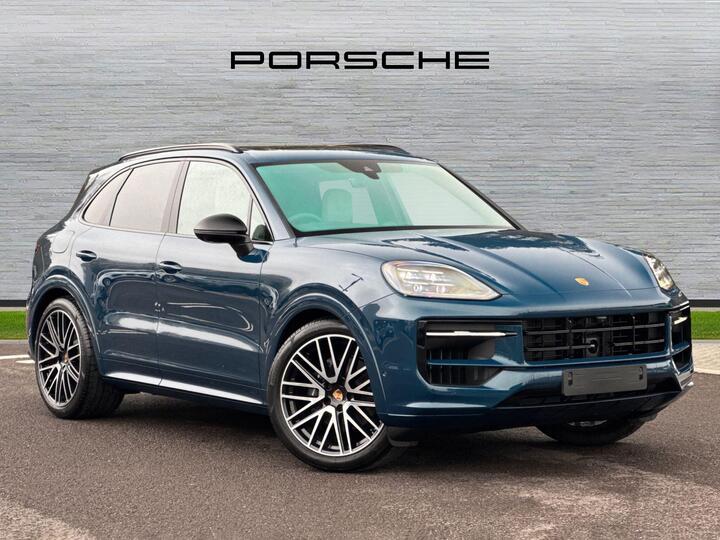 Porsche Cayenne 3.0 V6 E-Hybrid 25.9kWh Black Edition TiptronicS 4WD Euro 6 (s/s) 5dr