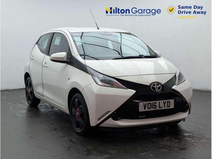 Toyota AYGO 1.0 VVT-i X-play X-shift Euro 5 5dr Euro 5