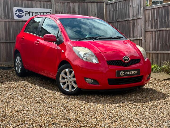 Toyota Yaris 1.0 VVT-i T Spirit Euro 5 5dr