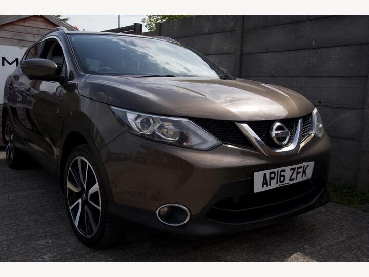 Nissan Qashqai 1.6 DIG-T Tekna 2WD Euro 6 (s/s) 5dr