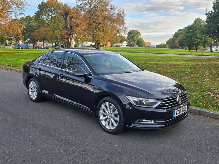 Volkswagen Passat 2.0 TDI BlueMotion Tech SE Business Euro 6 (s/s) 4dr Volkswagen Passat 2.0 TDI BlueMotion Tech SE Business Euro 6 (s/s) 4dr