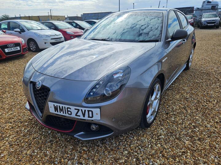 Alfa Romeo Giulietta 2.0 JTDM-2 Speciale TCT Euro 6 (s/s) 5dr