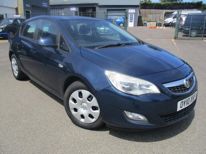 Vauxhall Astra 1.4 16v Exclusiv Euro 5 5dr