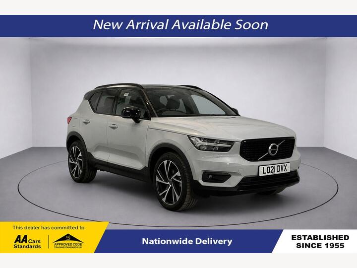 Volvo XC40 2.0 B4 MHEV R-Design Pro Auto Euro 6 (s/s) 5dr