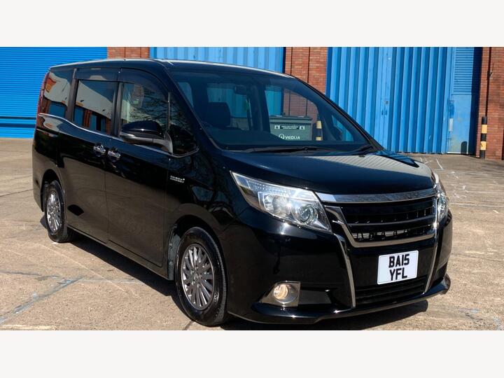 Toyota Voxy 1.8 PETROL HYBRID AUTO 7 SEATS MPV ULEZ