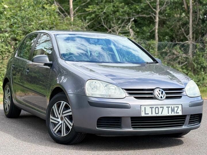 Volkswagen Golf 1.6 FSI S 5dr