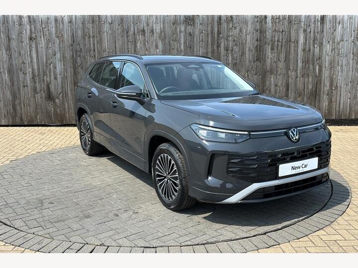 Volkswagen Tayron 1.5 ETSI MHEV Life DSG Euro 6 (s/s) 5dr